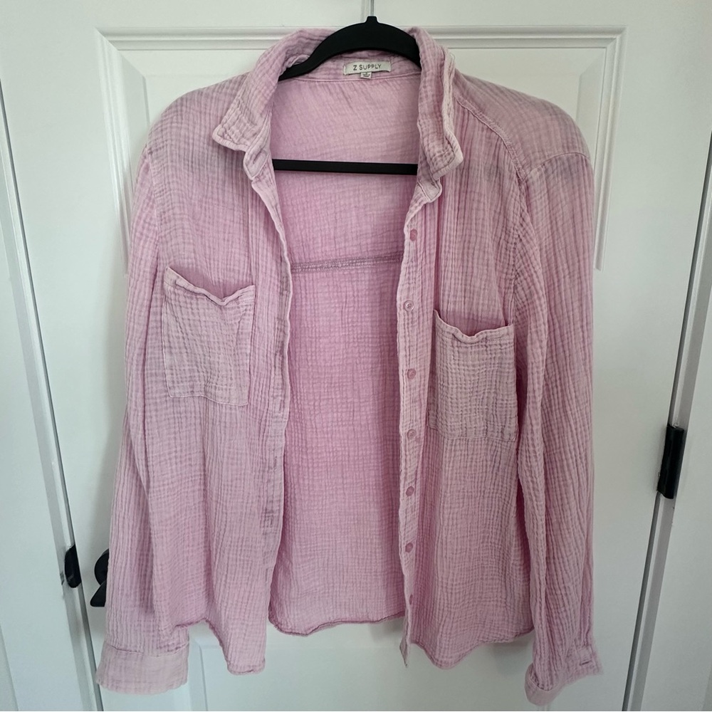 Z Supply Soft Pink Casual Button-Down Shirt
